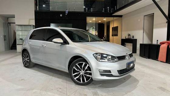 VOLKSWAGEN GOLF 1.4 TSI HIGHLINE 16V GASOLINA 4P AUTOMÁTICO VOLKSWAGEN GOLF 1.4 TSI HIGHLINE 16V GASOLINA 4P AUTOMÁTICO